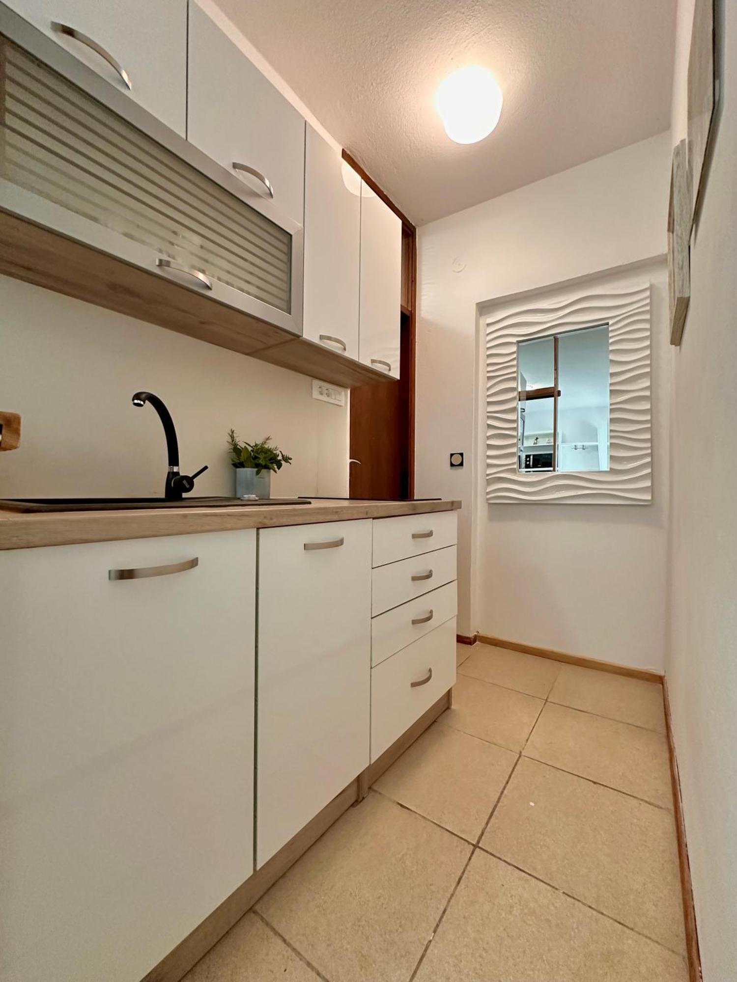 Apartments Z นยีวีเซ ภายนอก รูปภาพ